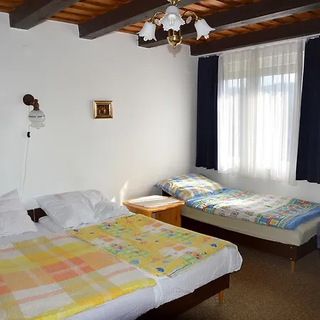 Benedekné Háza * Gyenesdiás