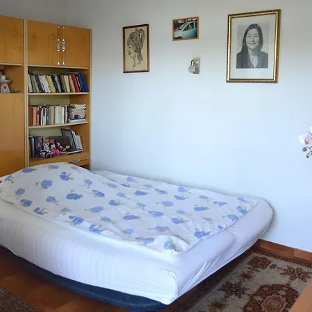 Benedekne Haza Apartment Gyenesdias