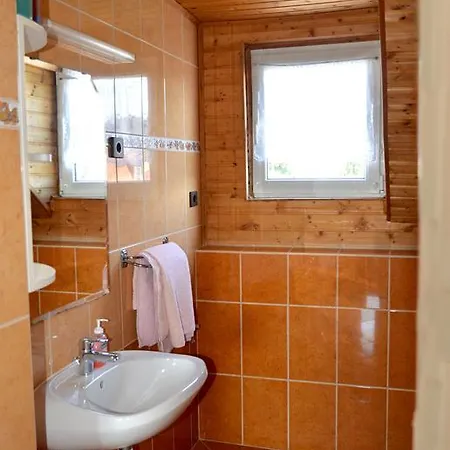 Benedekne Haza Apartman Gyenesdiás